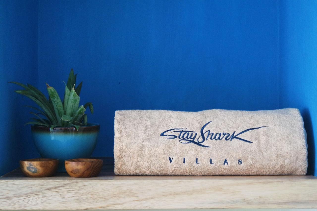 Stay Shark Villas Gili Air Buitenkant foto